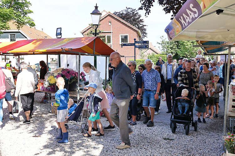 Rommelmarkt 2022 Waarder_071